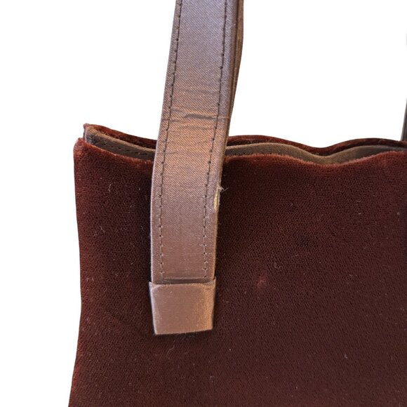 Vintage Burgundy Velvet Serpentine Scalloped Edge Bag 1980s - Picture 2 of 13